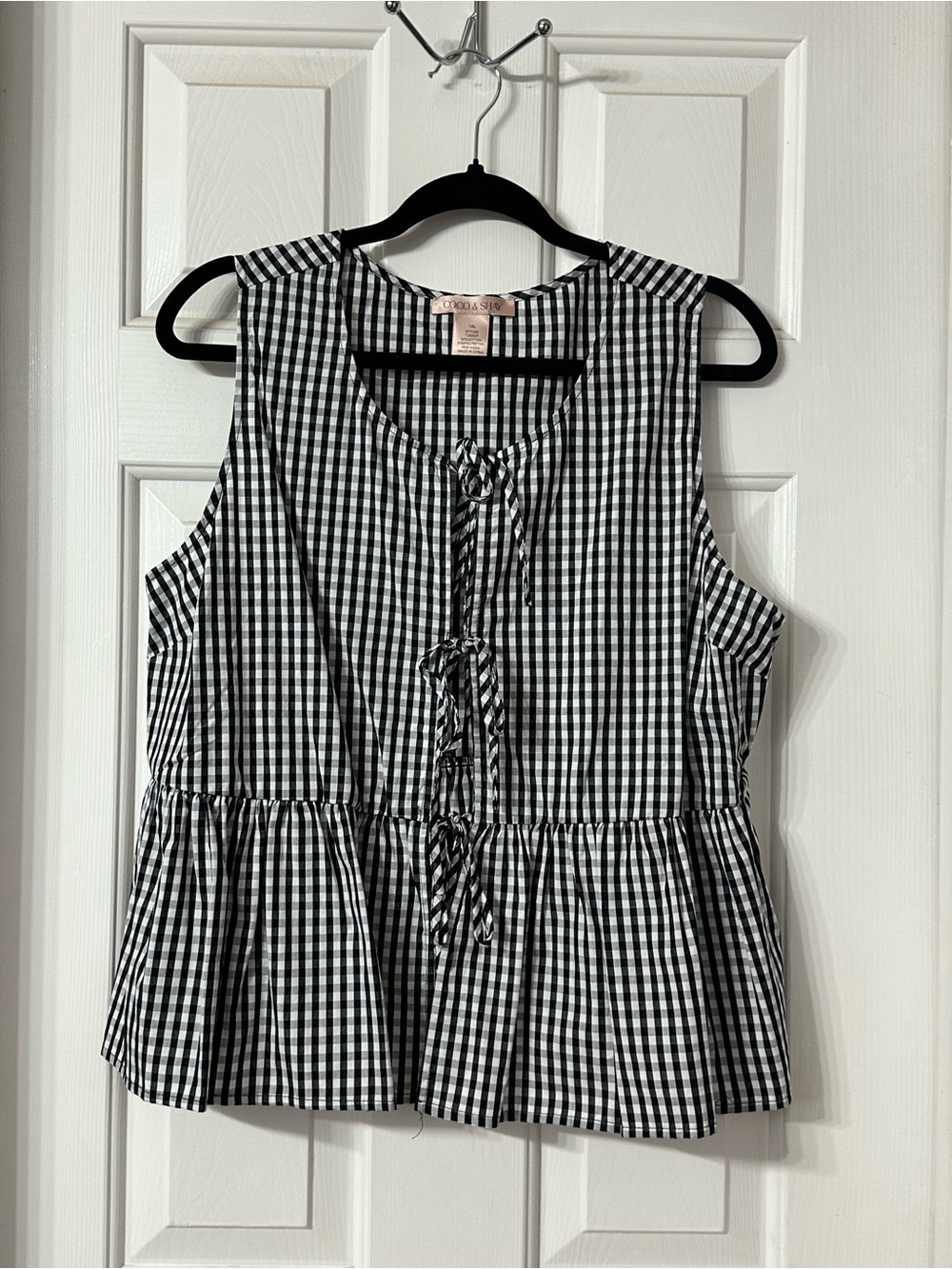 Gingham Tie-Front Peplum Tank Top - Black/White